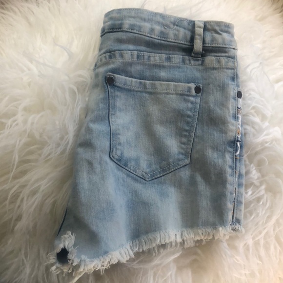 New Item❗️Super cute addition to your wardrobe! 💙 - Picture 4 of 7